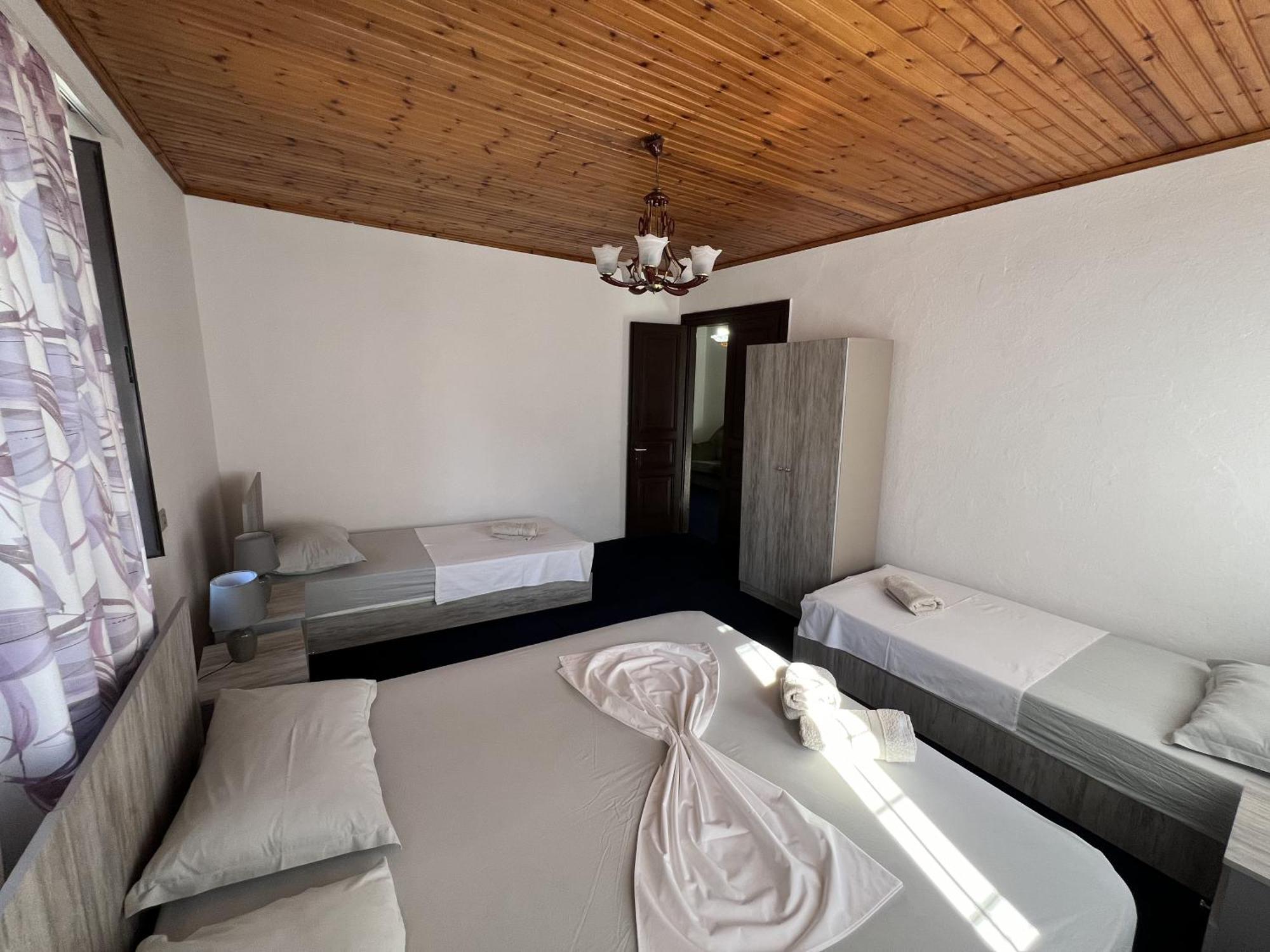 Onetwosleep Guesthouse Shkoder Luaran gambar