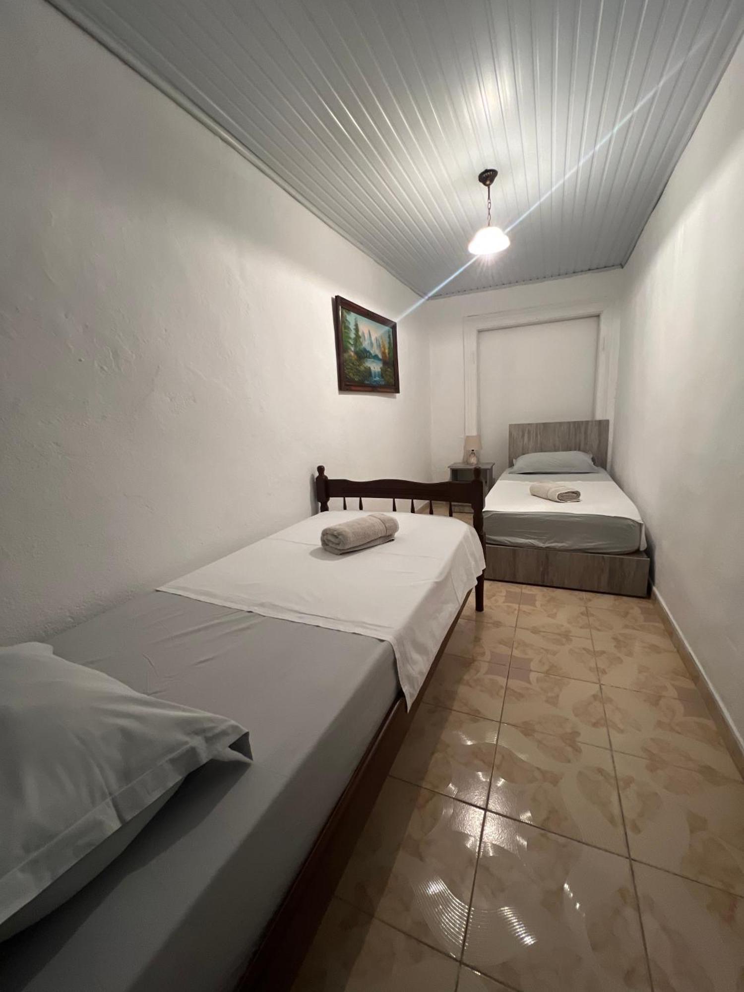 Onetwosleep Guesthouse Shkoder Luaran gambar